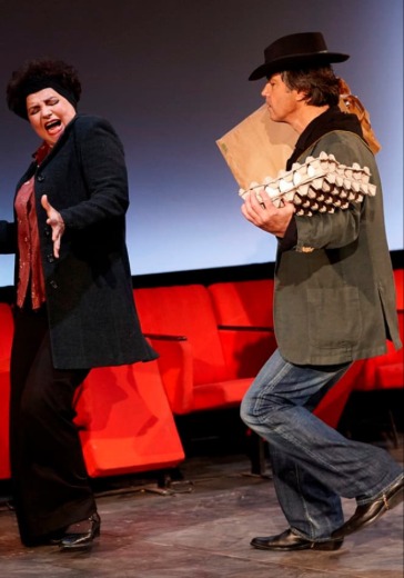 Спектакль «На чемоданах» в Москве: билеты