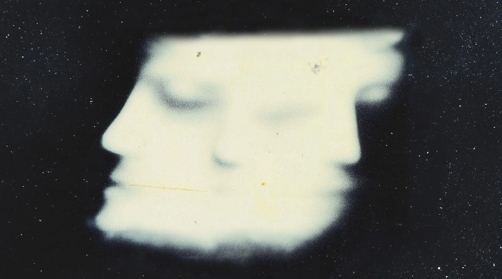 Закат на спицы-улицы упал