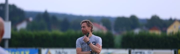 Валерий Карпин: «Очень доволен игрой в первом тайме» Валерий Карпин: «Очень доволен игрой в первом тайме»