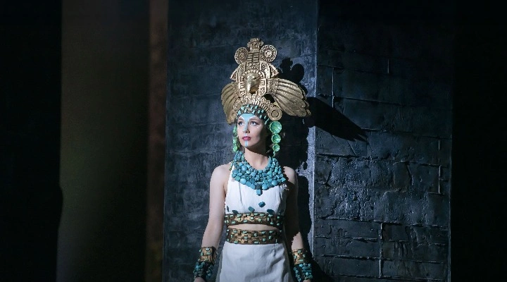 Дочь Монтесумы Дочь Монтесумы