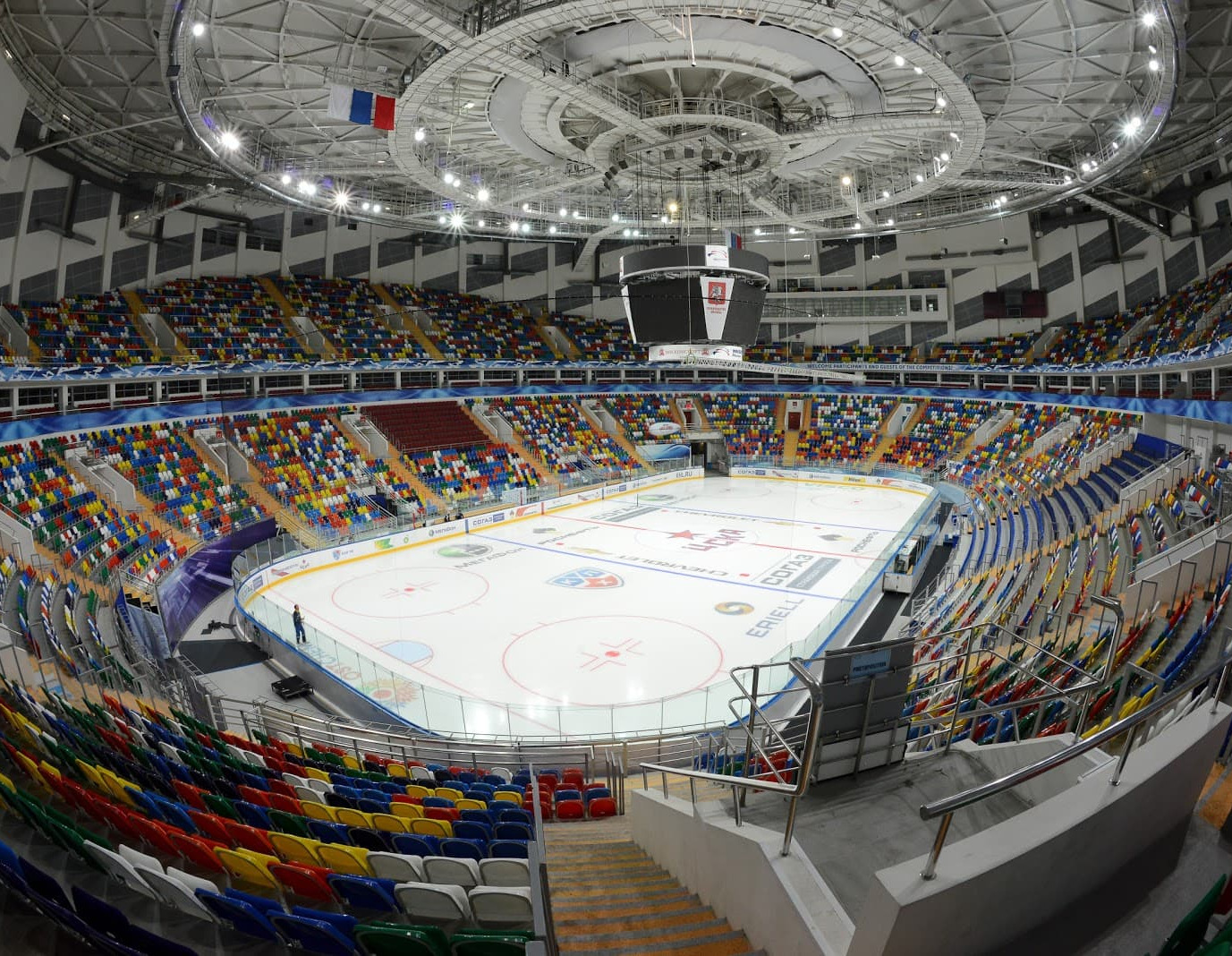Москва дворец спорта «Мегаспорт» на Ходынском поле