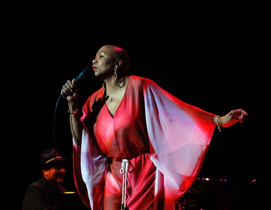 Dee Dee Bridgewater