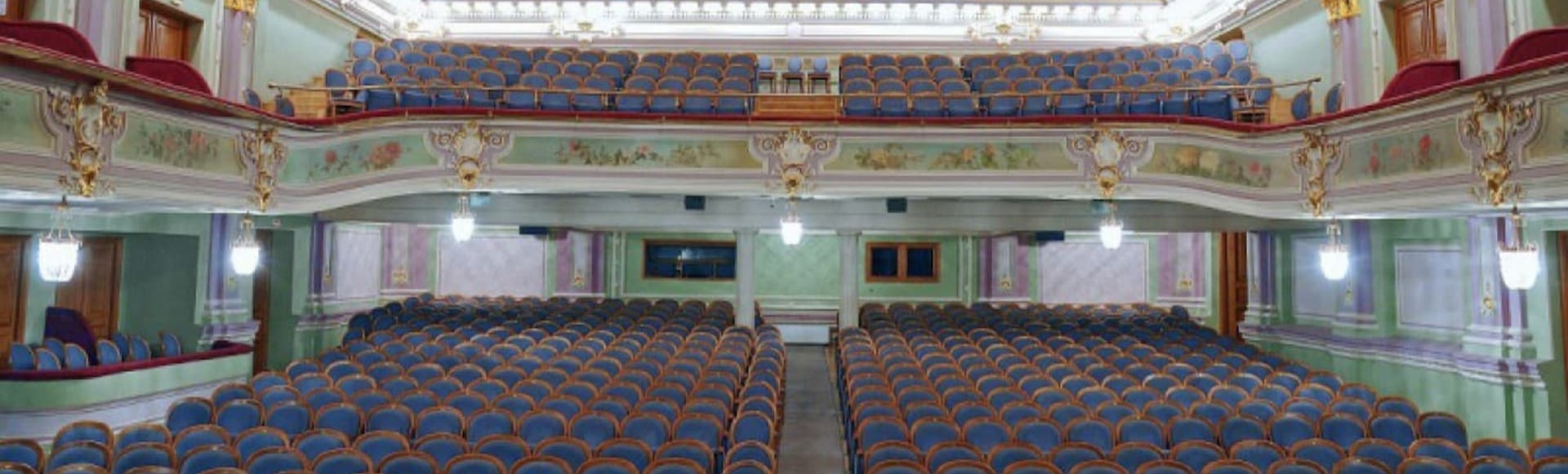 Драматический театр имени в ф комиссаржевской фото зала