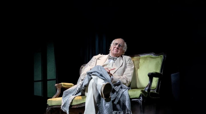 Театральный роман