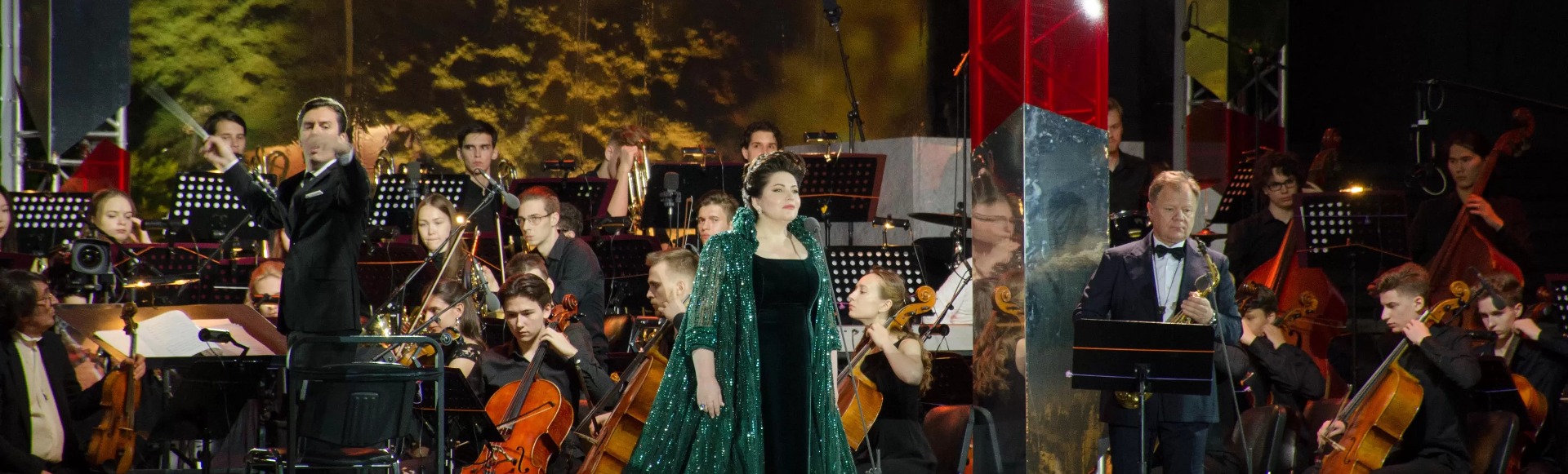 Хибла Герзмава и Сергей Жилин Хибла Герзмава и Сергей Жилин