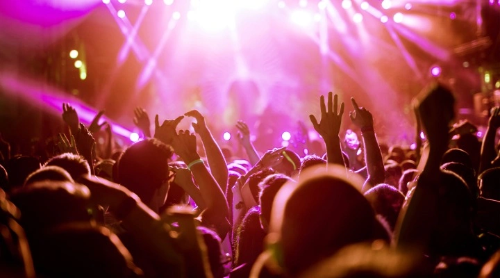 82 Edition: May Flow: Ph-1, Effie, Lilboi, Loopy