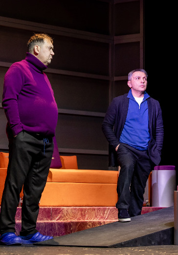 Спектакль «Пассажиры отложенных рейсов» в Красноярске: билеты