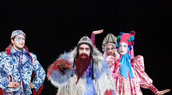 Слуга двух господ