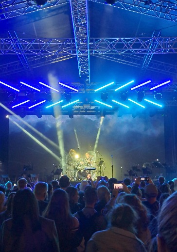 Концерт «Поп-хиты на крыше с симфоническим оркестром» в Санкт-Петербурге: билеты