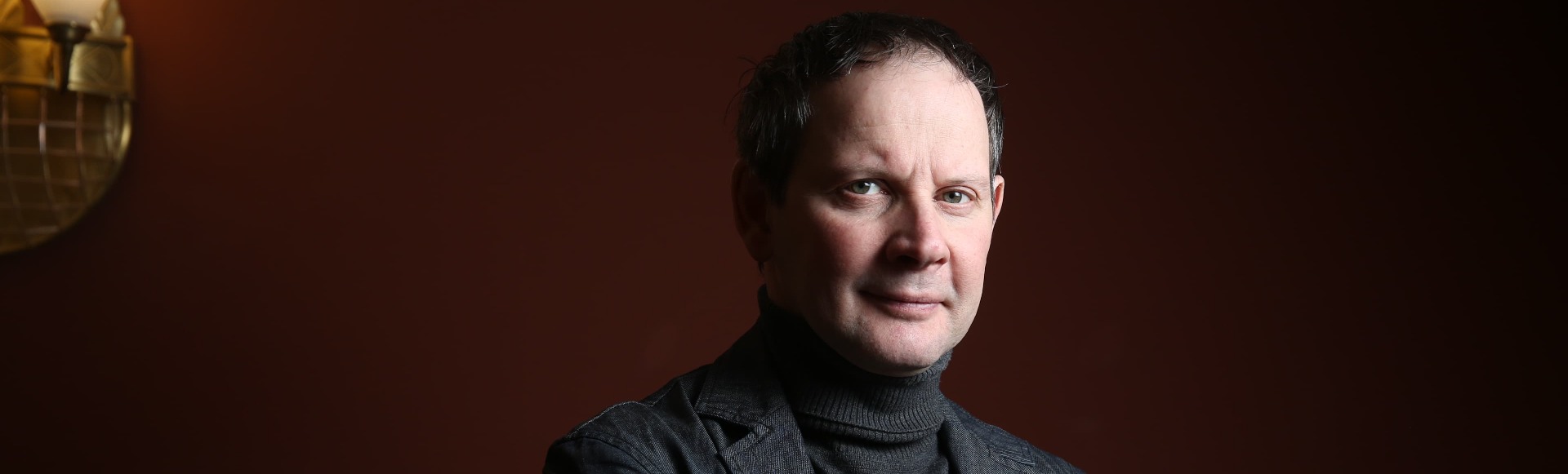 Н. Гоголь. «Ревизор». Читает Даниил Спиваковский Н. Гоголь. «Ревизор». Читает Даниил Спиваковский