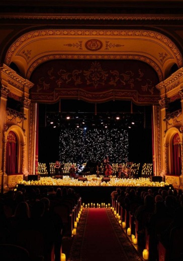 Концерт «Волшебный свет Рождества. Lumisfera и 3000 свечей»