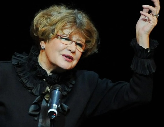 Марина Неелова