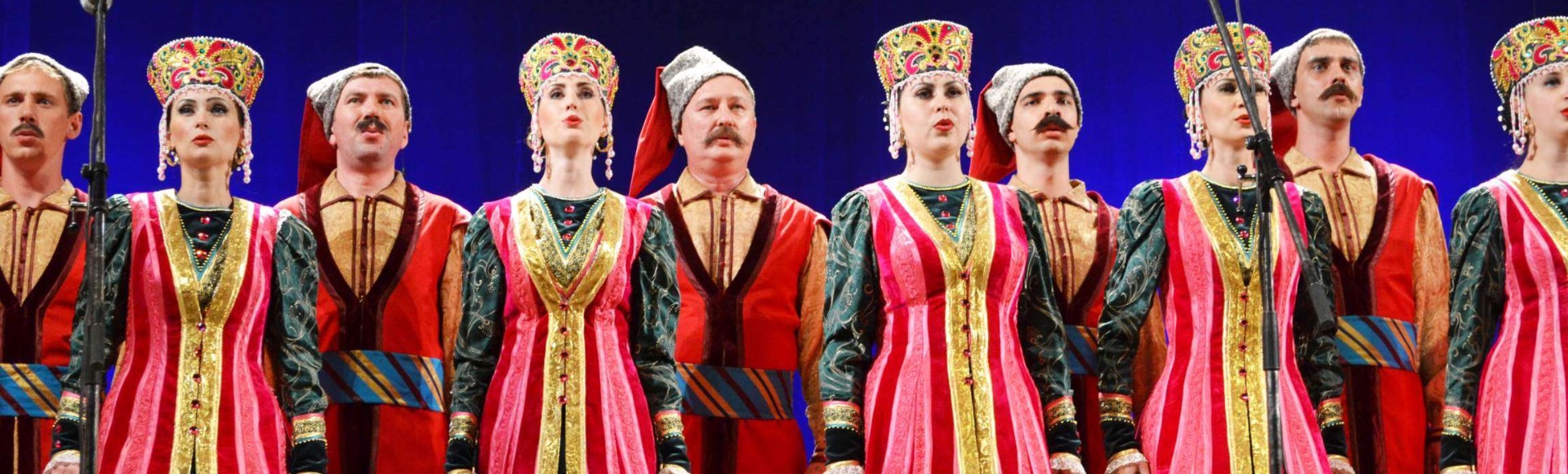 Государственный академический ордена Дружбы народов ансамбль песни и пляски Донских казаков имени А. Н. Квасова Государственный академический ордена Дружбы народов ансамбль песни и пляски Донских казаков имени А. Н. Квасова