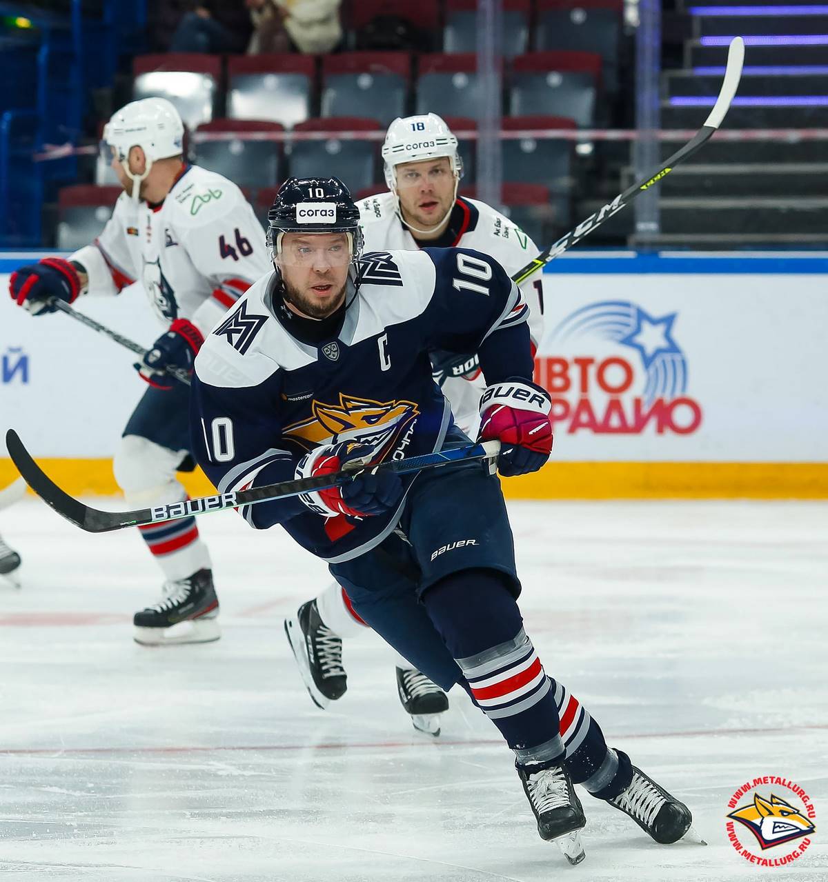 Хоккей атмосферное фото. С кем играет магнитогорск. Магнитка авангард. Металлург магнитогорск 2013-14. Состав металлург магнитогорск.