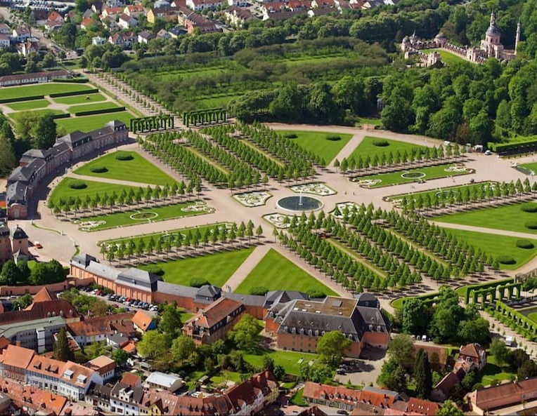 Шветцингенский дворец (Schloss Schwetzingen)