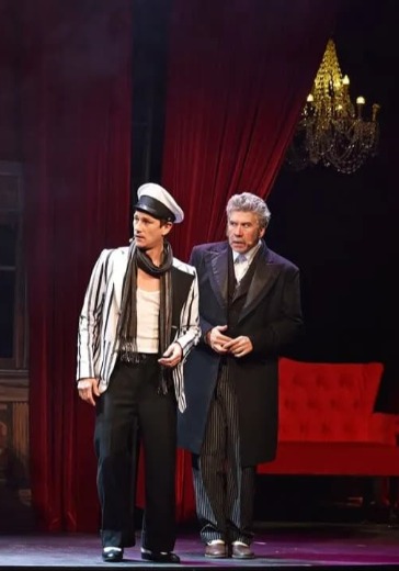 Спектакль «12 стульев» Спектакль «12 стульев»