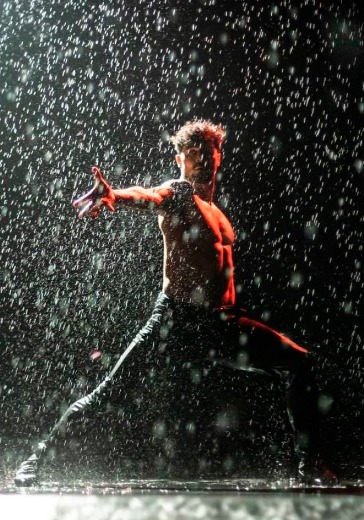 Шоу под дождем 5 «Признание в любви» Шоу под дождем 5 «Признание в любви»