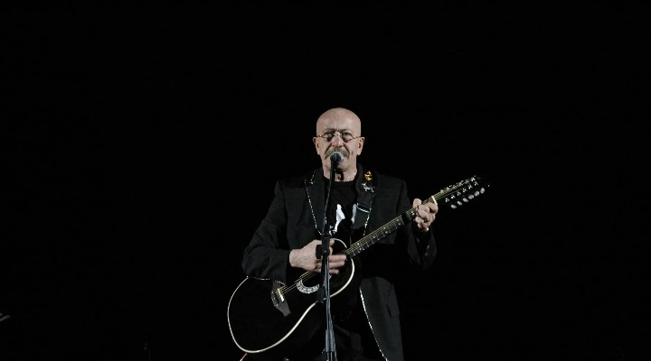 Александр Розенбаум