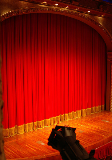 Спектакль «Сказки Гофмана»