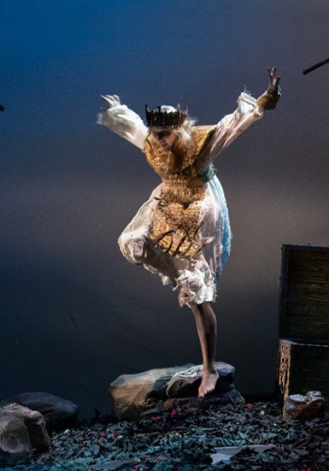 Спектакль «Белая уточка» Спектакль «Белая уточка»