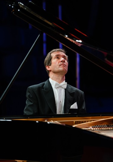 Фортепианный вечер Николая Луганского в Санкт-Петербурге: билеты