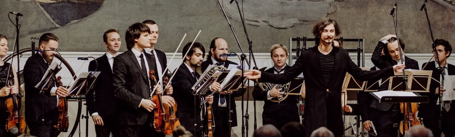 Билеты на концерт Ансамбль «Questa Musica». Дирижёр — Филипп Чижевский Билеты на концерт Ансамбль «Questa Musica». Дирижёр — Филипп Чижевский