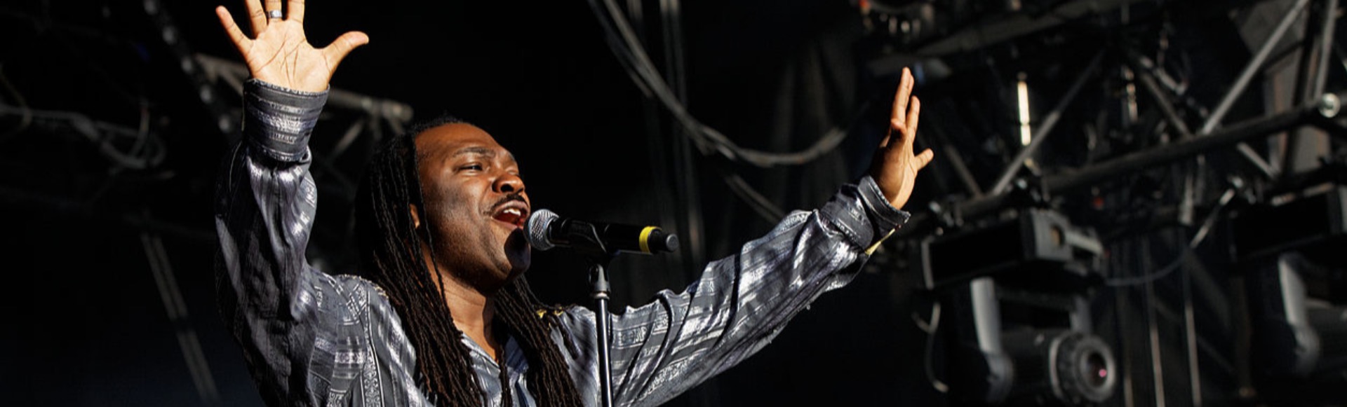 Al McKay’s Earth, Wind & Fire Experience Al McKay’s Earth, Wind & Fire Experience