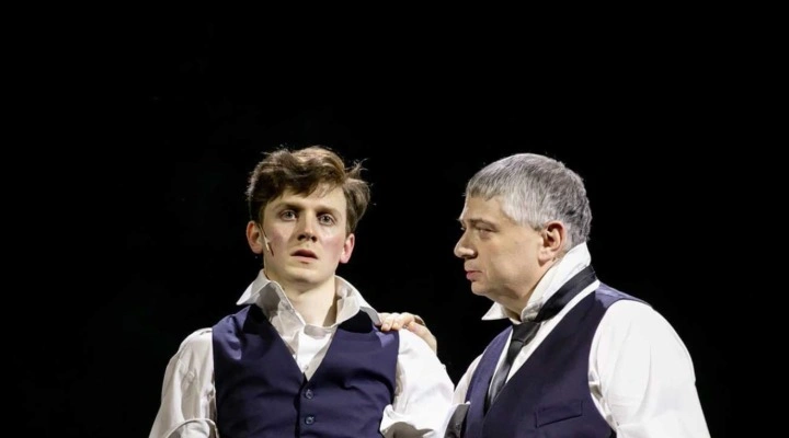 Обыкновенная история