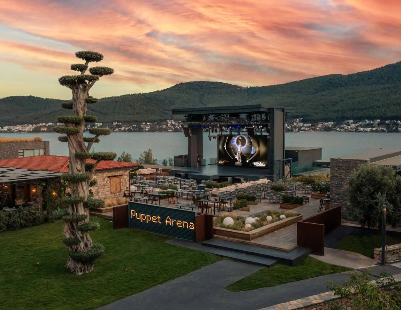 Lujo Hotel Bodrum (Puppet Arena)