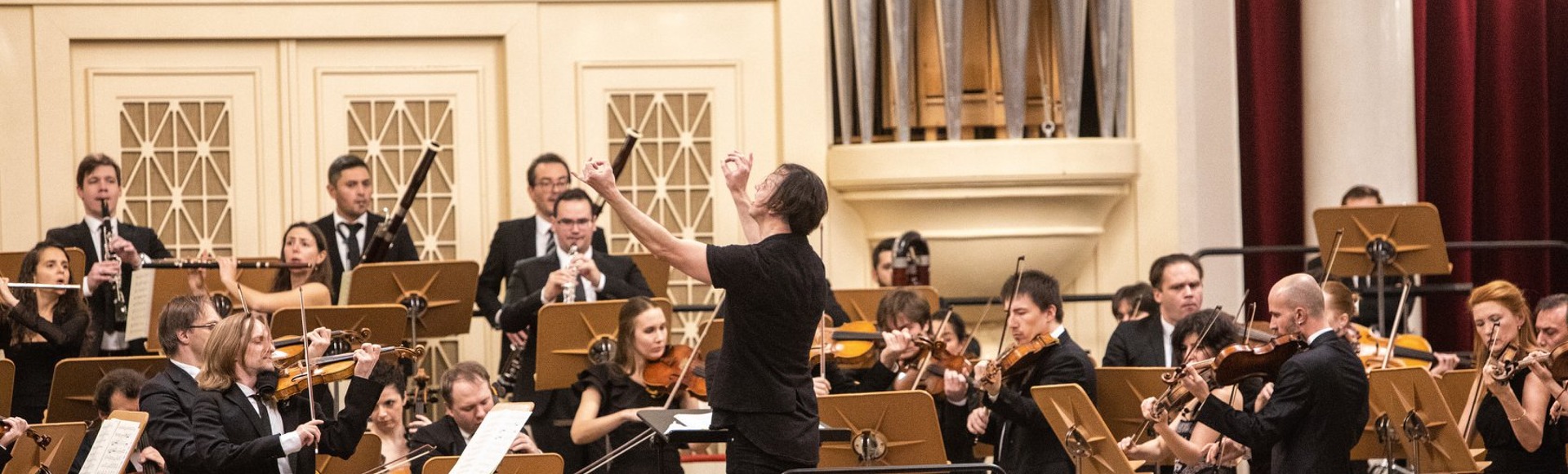 Билеты на концерт "Оркестр и хор musicAeterna, дирижер Теодор Курентзис" Билеты на концерт "Оркестр и хор musicAeterna, дирижер Теодор Курентзис"