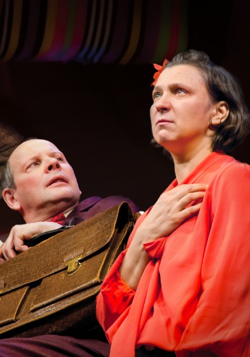 Спектакль «Сеанс гипноза для семейной пары» в Москве: билеты