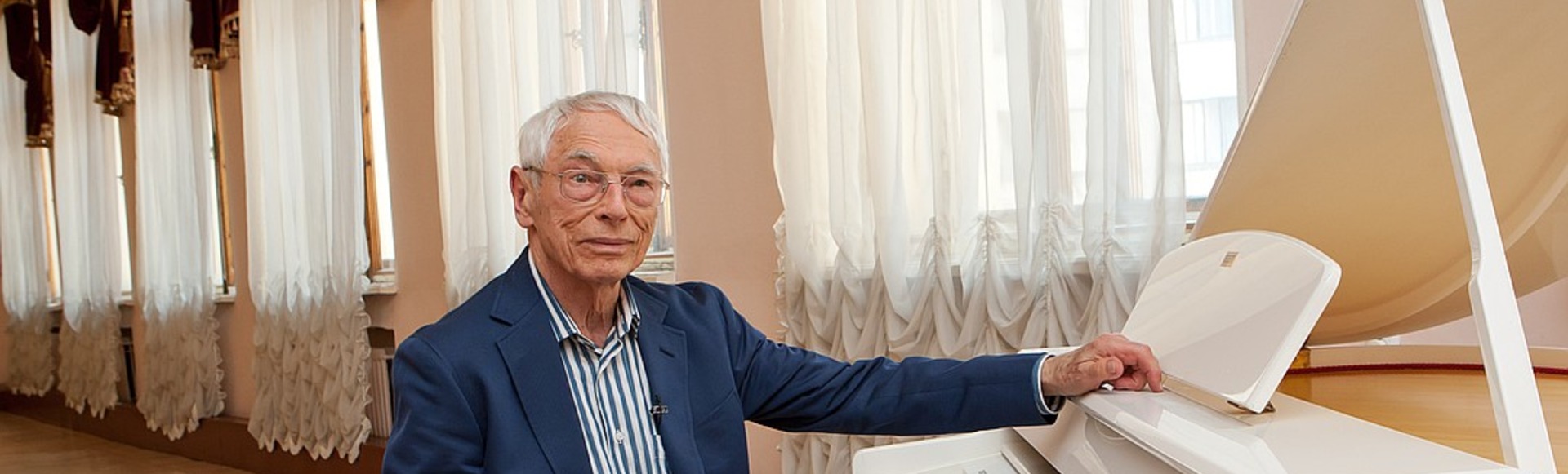 Александр Зацепин Александр Зацепин