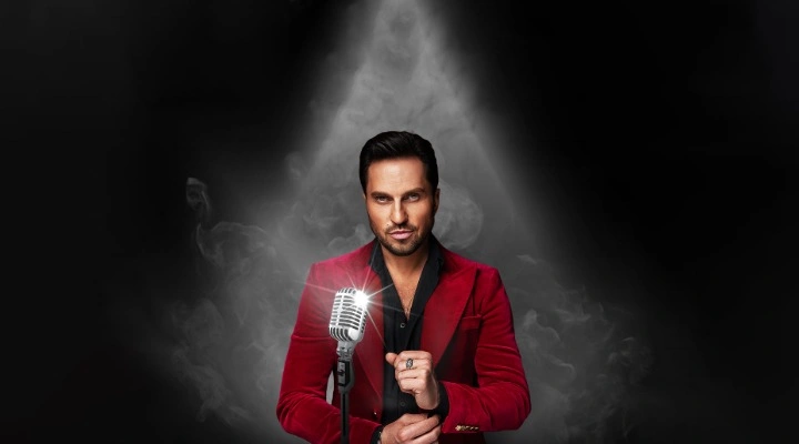 Артур Пирожков