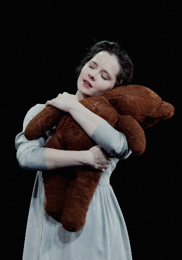 «Евгений Онегин» в Театре Вахтангова — купить билеты на спектакль Билеты на спектакль «Евгений Онегин» в Москве