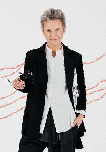 Концерт группы «Сурганова и Оркестр» в Санкт-Петербурге: билеты