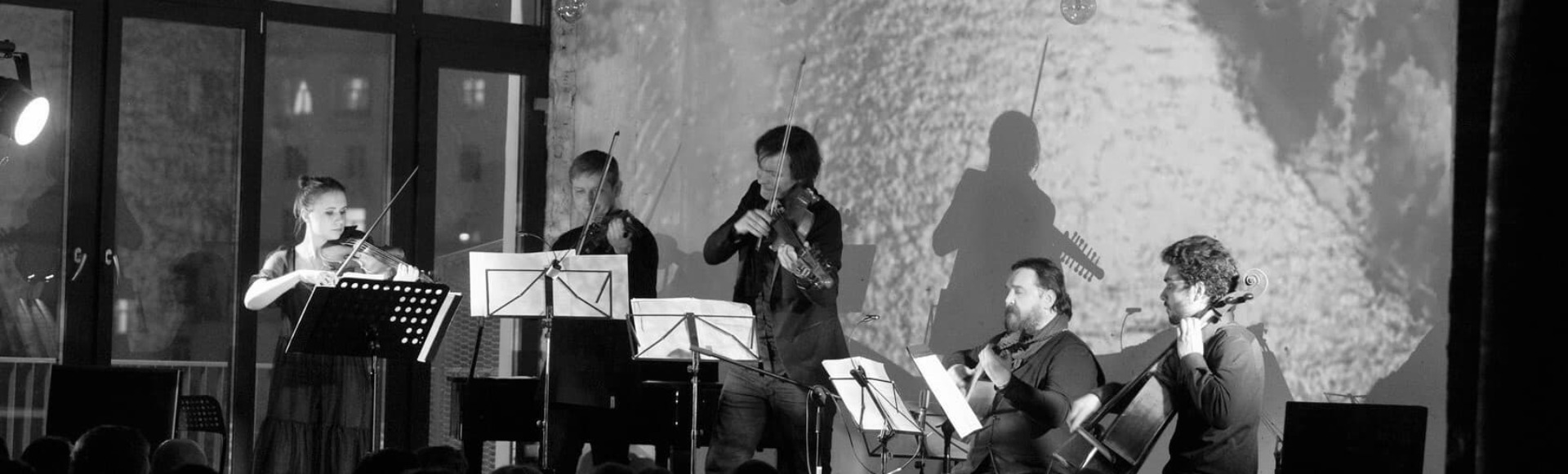 Билеты на концерт От Генделя до Циммера. Simple Music Ensemble Билеты на концерт От Генделя до Циммера. Simple Music Ensemble