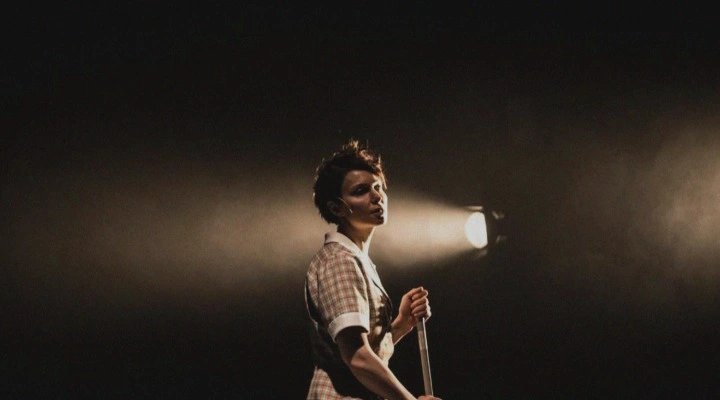 Прыг-скок, обвалился потолок Прыг-скок, обвалился потолок