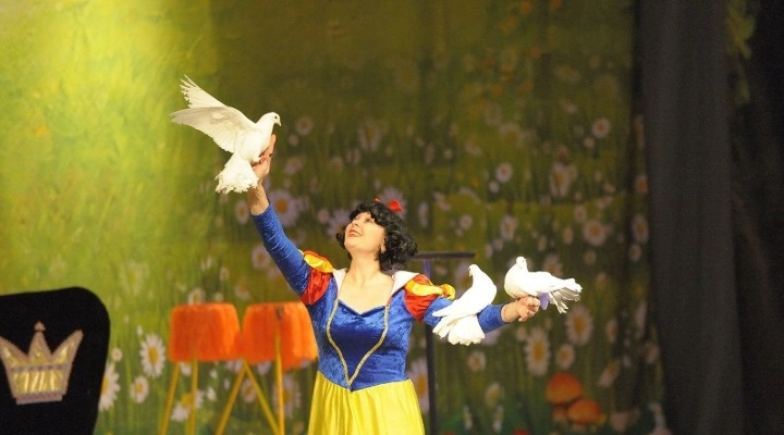 Тролли и Белоснежка Тролли и Белоснежка