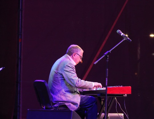 Григорий Файн. Fine Plays Peterson